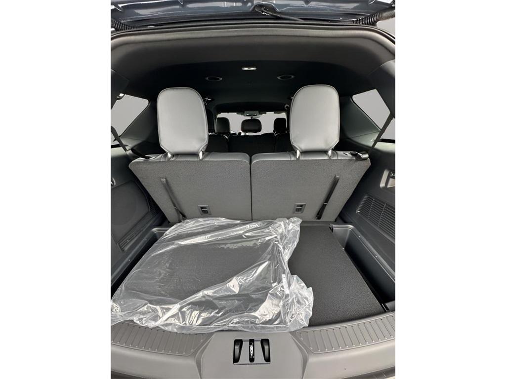 new 2025 Ford Explorer car, priced at $49,680