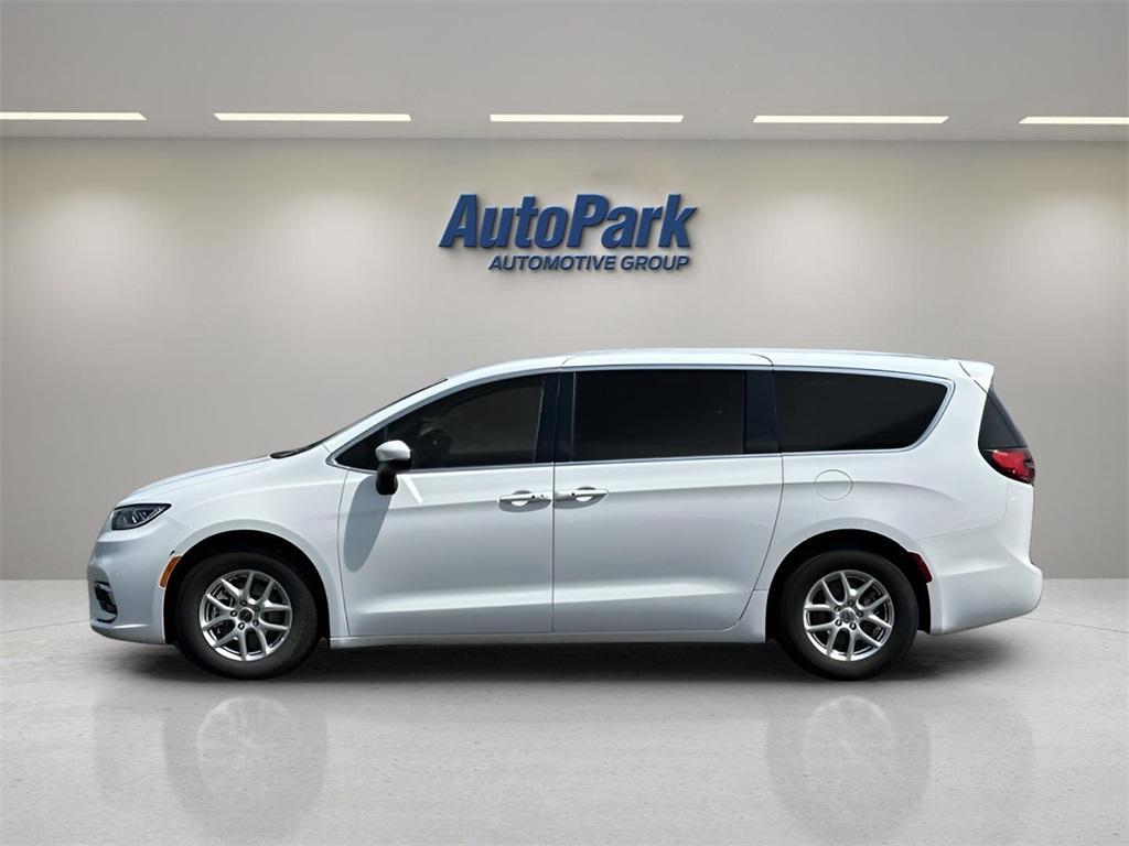 used 2023 Chrysler Pacifica car, priced at $23,995
