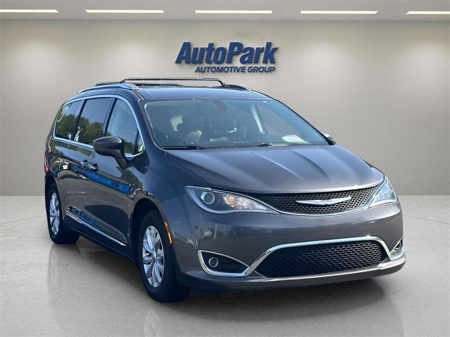 used 2018 Chrysler Pacifica car, priced at $14,788