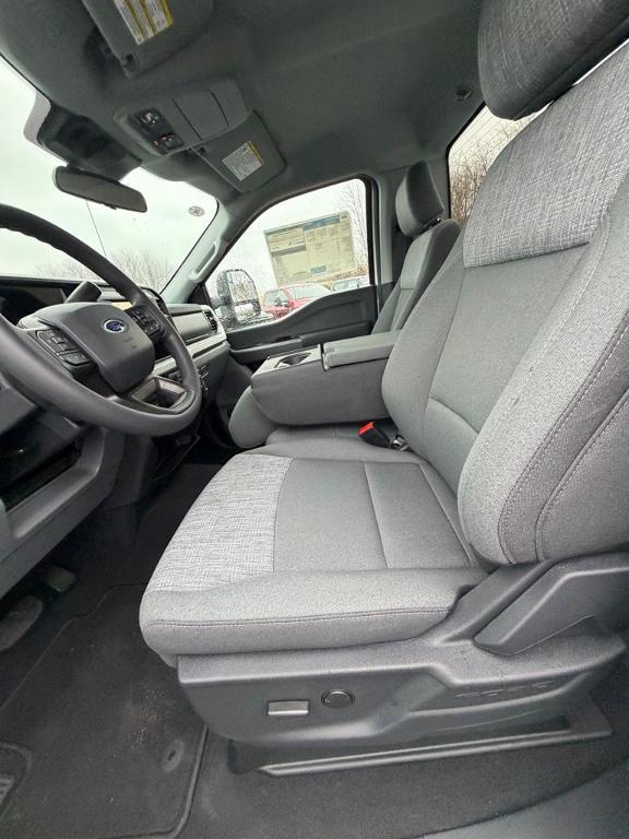 new 2025 Ford F-250 car, priced at $56,705