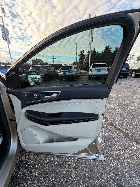 used 2020 Ford Edge car, priced at $18,995