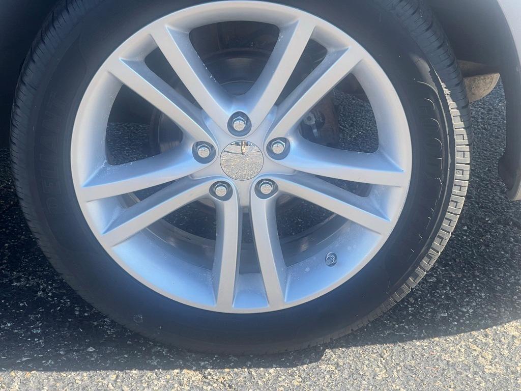 used 2013 Dodge Avenger car, priced at $8,367