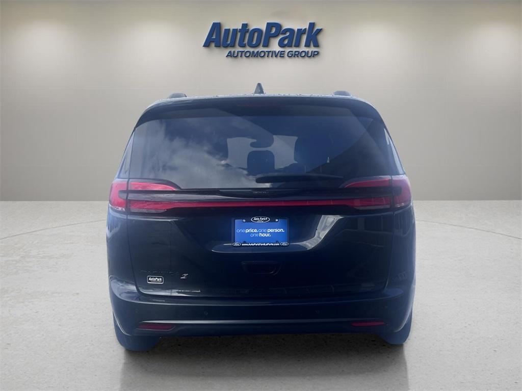 used 2021 Chrysler Pacifica car, priced at $24,995