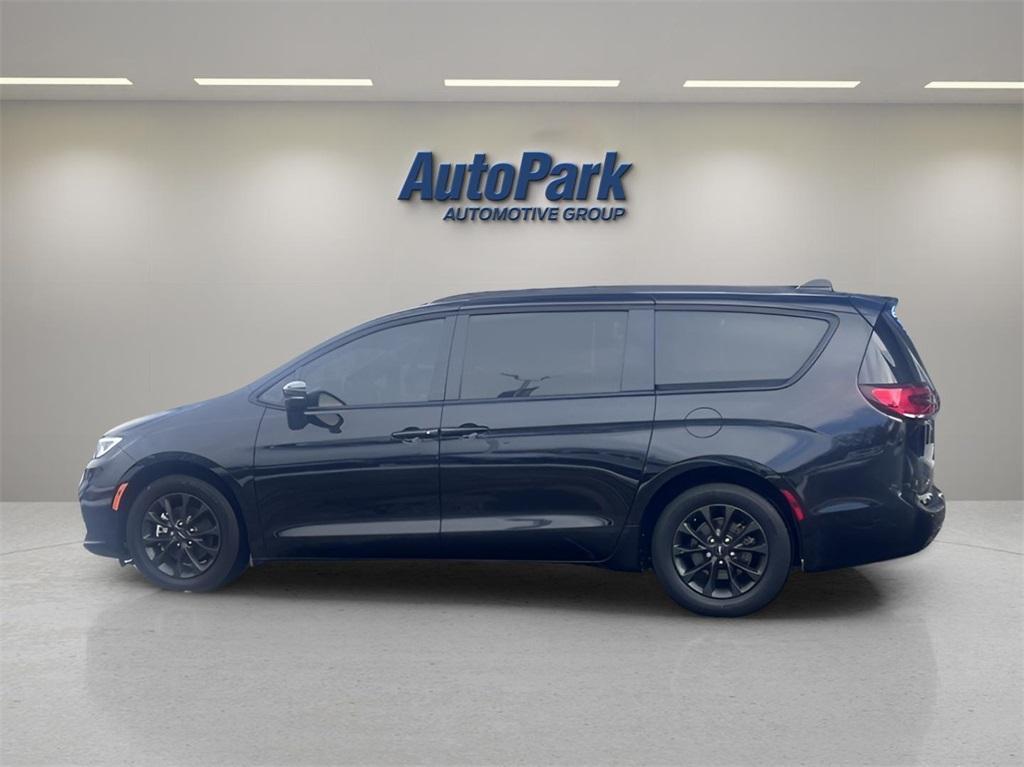 used 2021 Chrysler Pacifica car, priced at $24,995