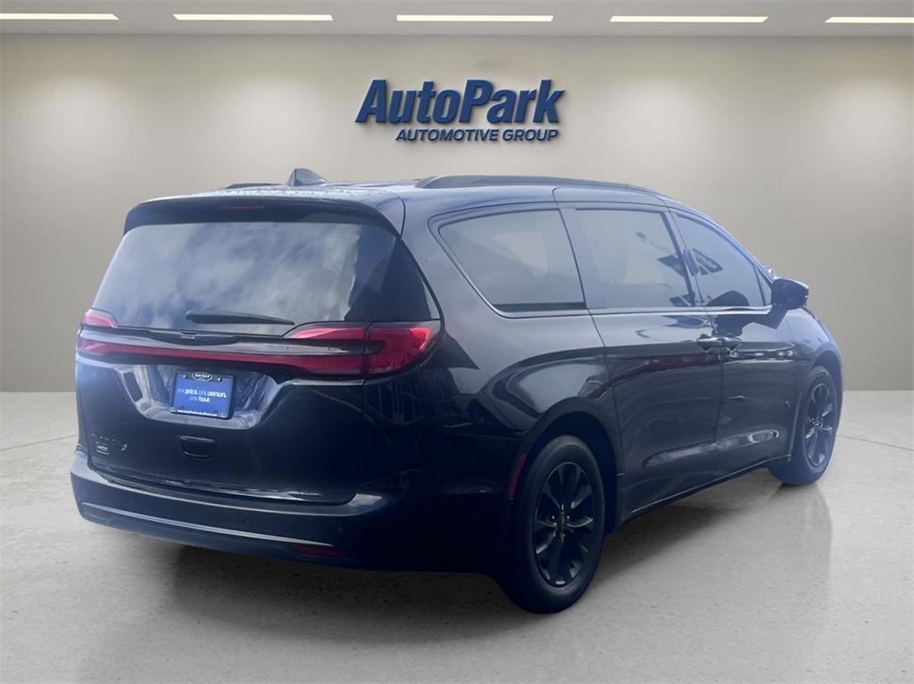 used 2021 Chrysler Pacifica car, priced at $24,995