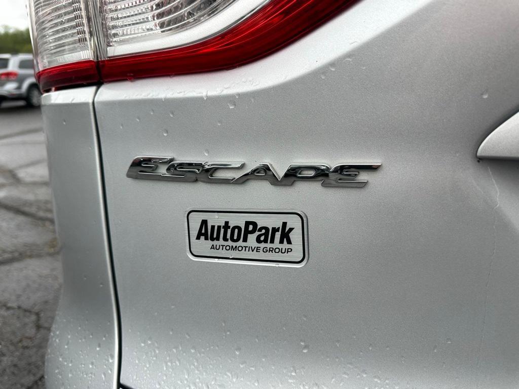 used 2013 Ford Escape car, priced at $9,995