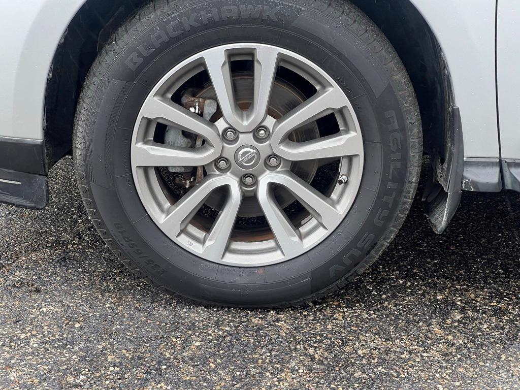 used 2013 Nissan Pathfinder car, priced at $10,219