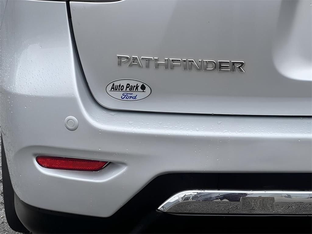used 2013 Nissan Pathfinder car, priced at $10,219