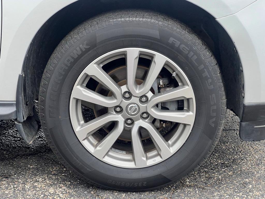 used 2013 Nissan Pathfinder car, priced at $10,219