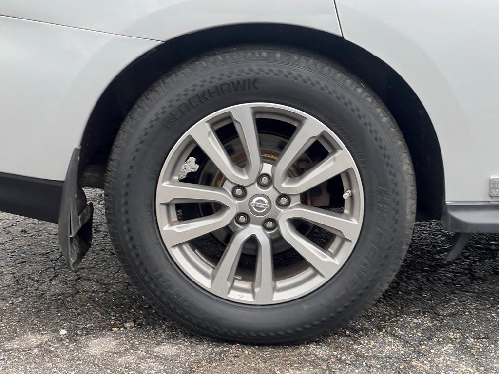 used 2013 Nissan Pathfinder car, priced at $10,219