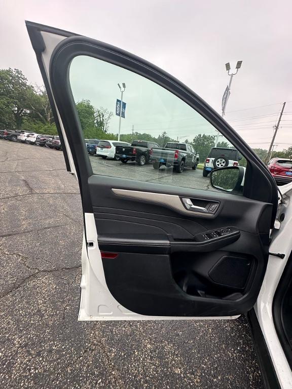 used 2022 Ford Escape car, priced at $21,995
