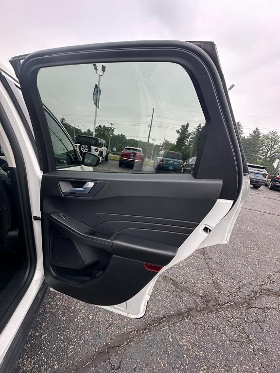 used 2022 Ford Escape car, priced at $21,995