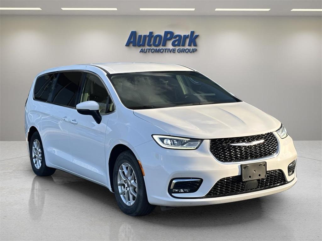 used 2023 Chrysler Pacifica car, priced at $22,995