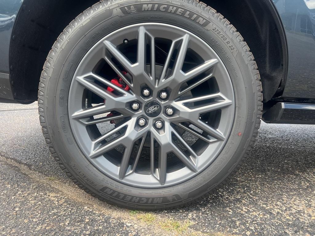 new 2025 Ford Expedition car, priced at $84,185
