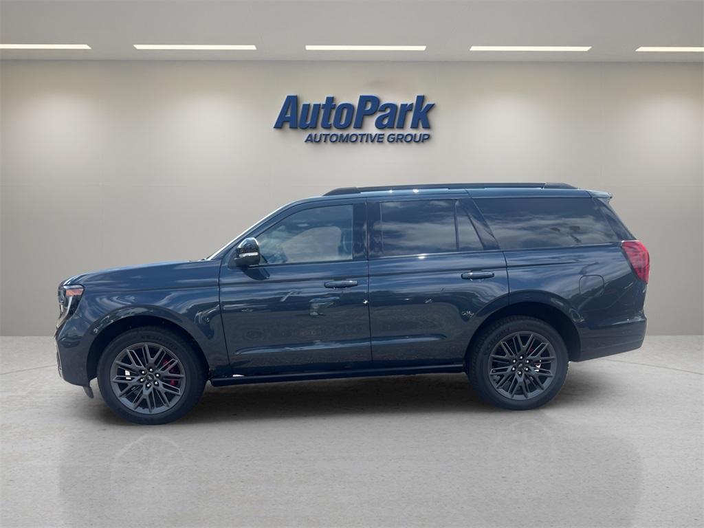 new 2025 Ford Expedition car, priced at $84,185