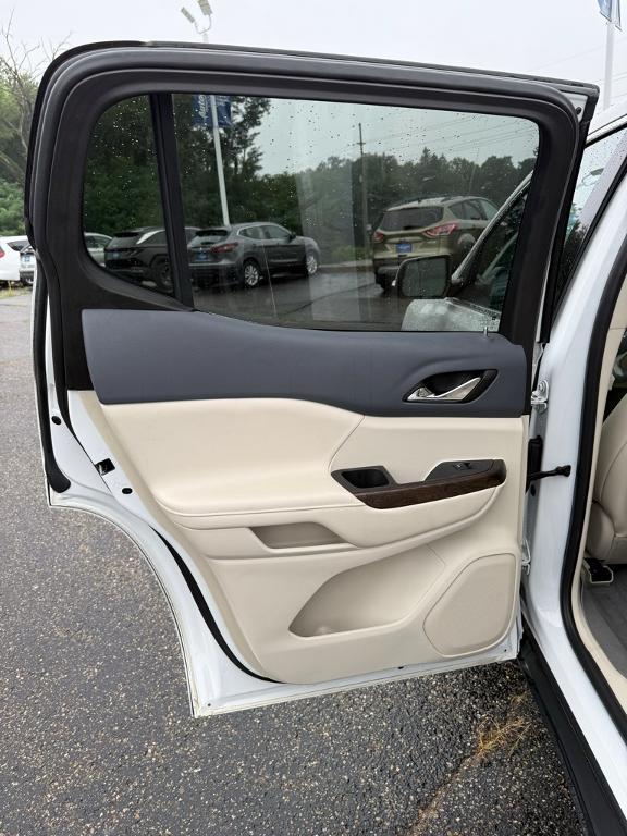 used 2021 GMC Acadia car, priced at $27,170
