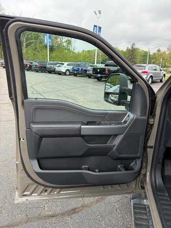 new 2025 Ford F-150 car, priced at $61,270