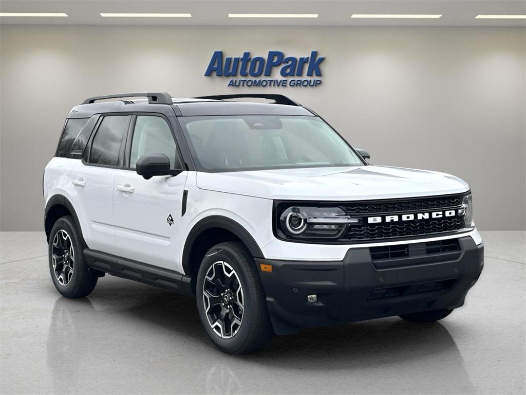 new 2025 Ford Bronco Sport car, priced at $39,665