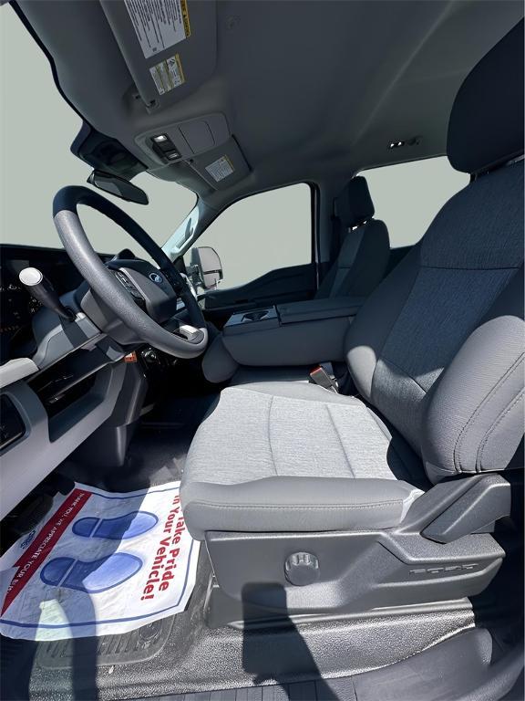 new 2024 Ford F-350 car, priced at $58,655