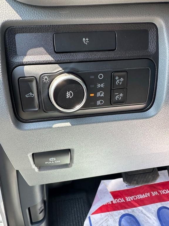 new 2024 Ford F-350 car, priced at $58,655