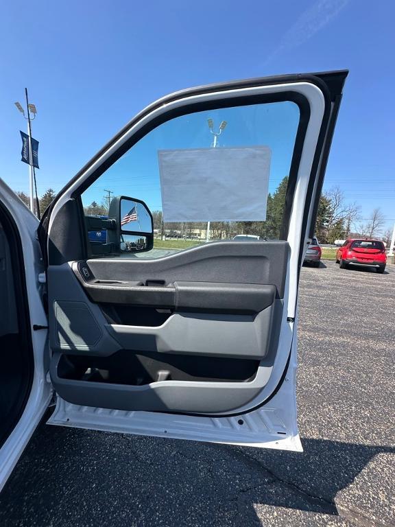 new 2024 Ford F-350 car, priced at $58,655