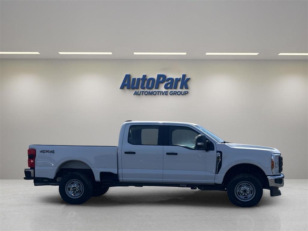 new 2024 Ford F-350 car, priced at $58,655