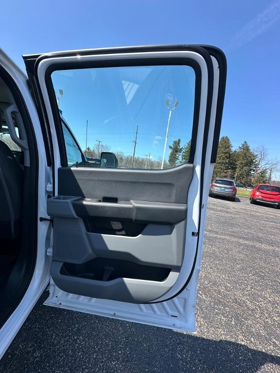 new 2024 Ford F-350 car, priced at $58,655