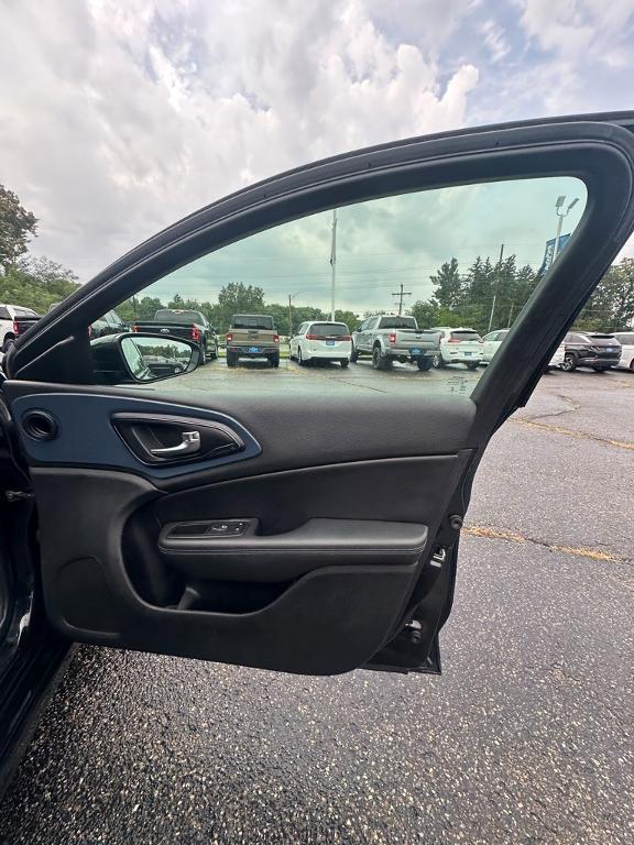 used 2015 Chrysler 200 car, priced at $9,995