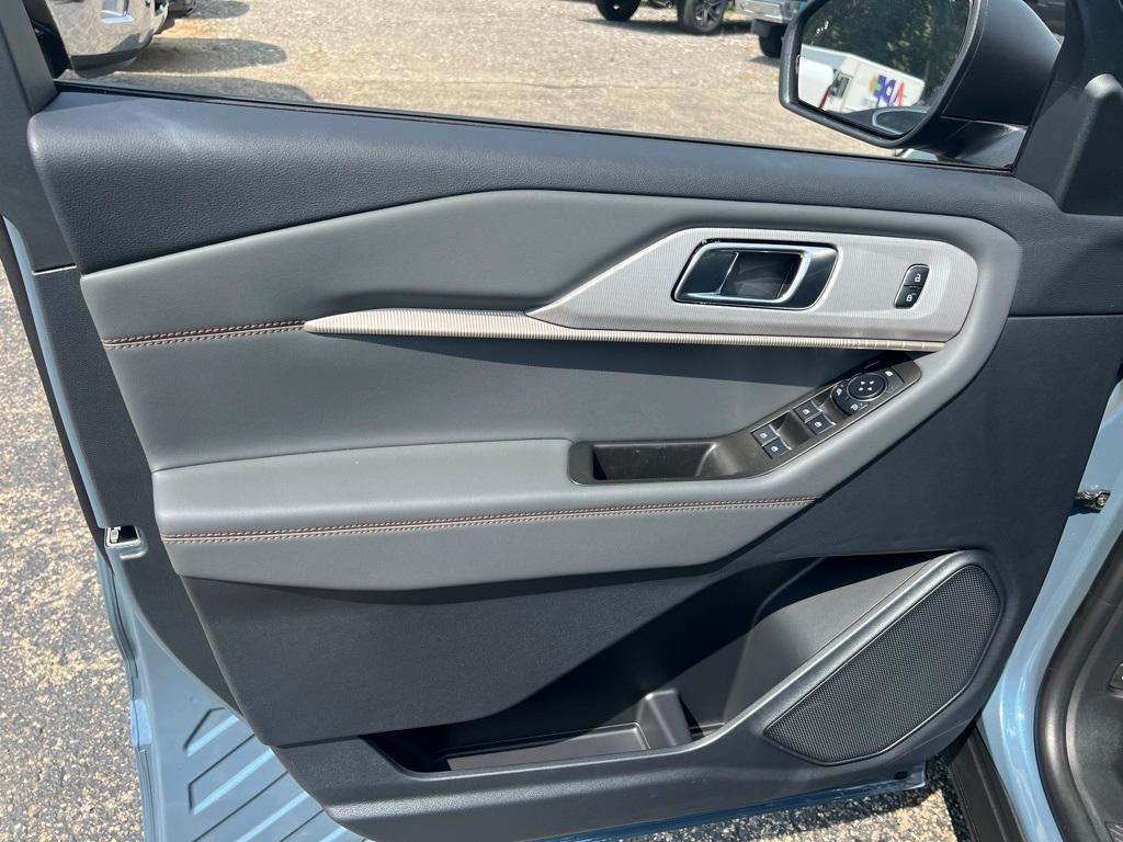 new 2025 Ford Explorer car, priced at $44,640
