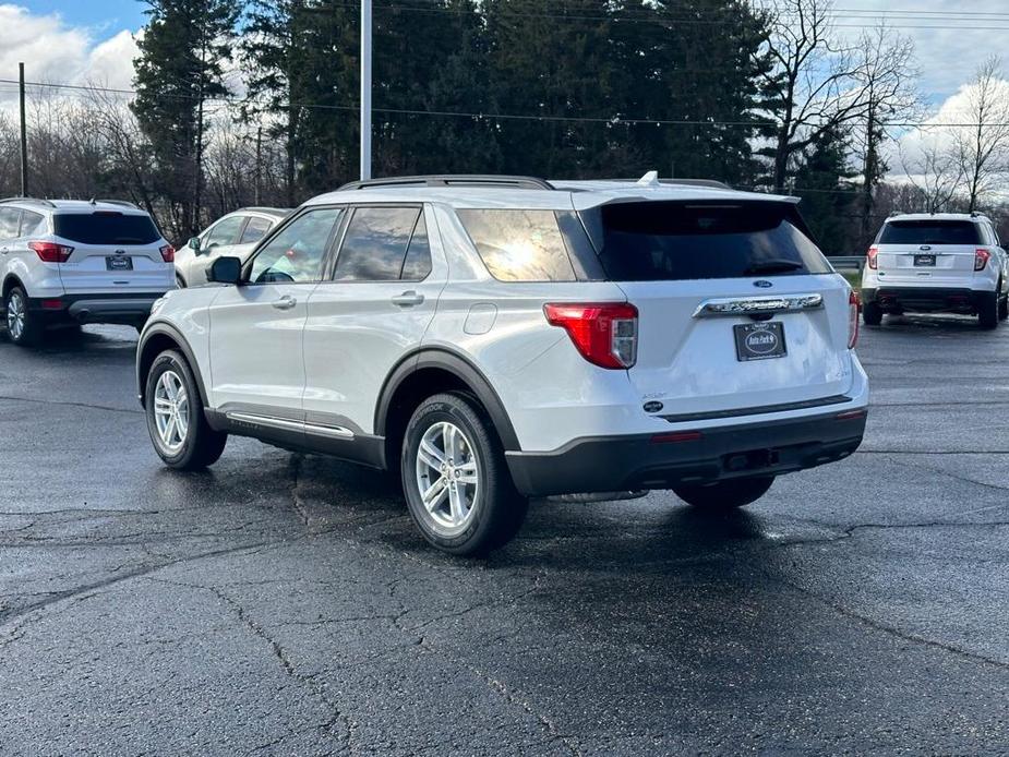 new 2024 Ford Explorer car, priced at $43,185
