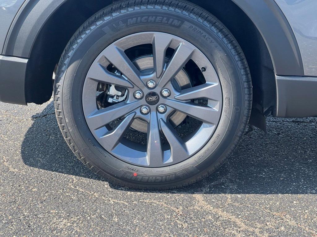new 2025 Ford Explorer car, priced at $51,010