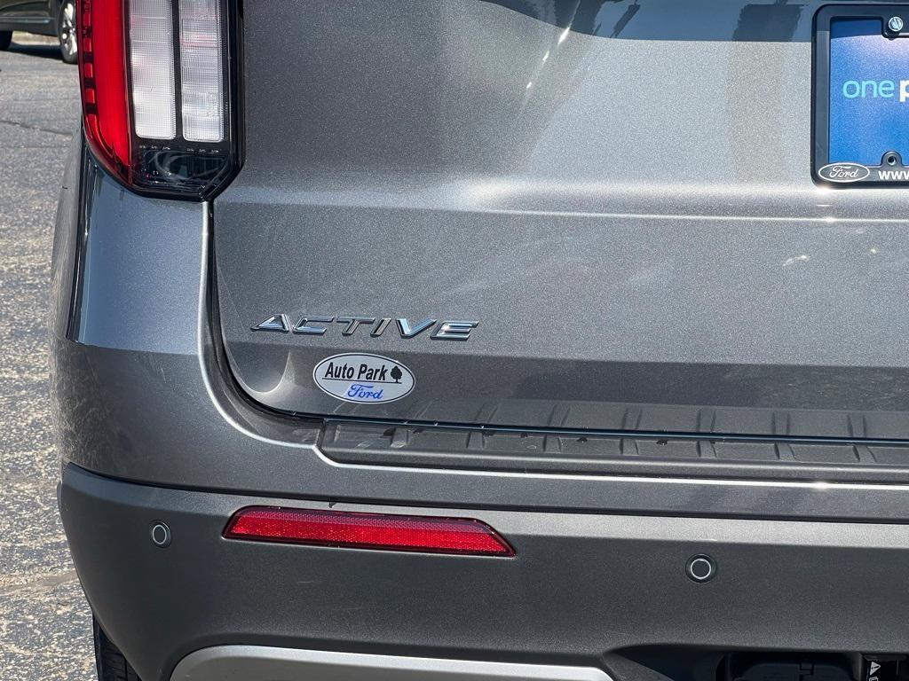 new 2025 Ford Explorer car, priced at $51,010