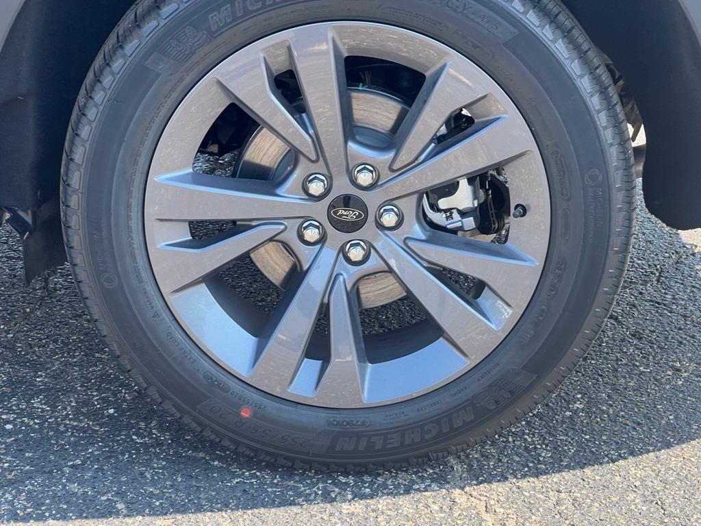 new 2025 Ford Explorer car, priced at $51,010