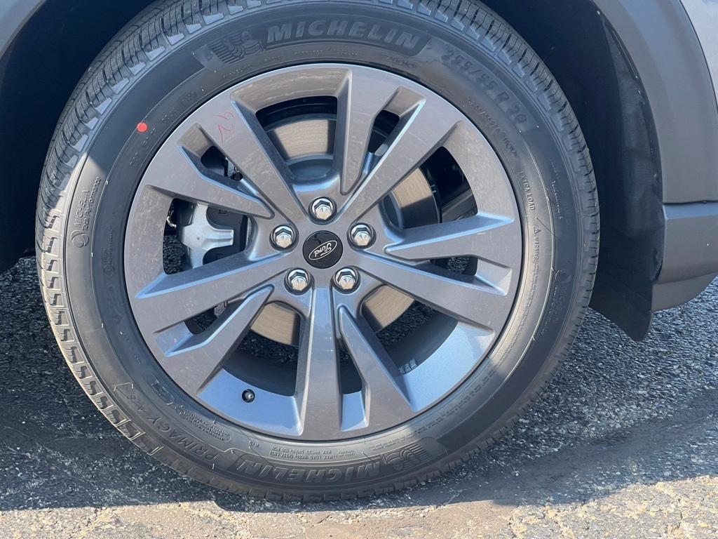new 2025 Ford Explorer car, priced at $51,010