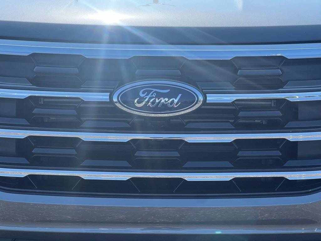 new 2025 Ford Explorer car, priced at $51,010