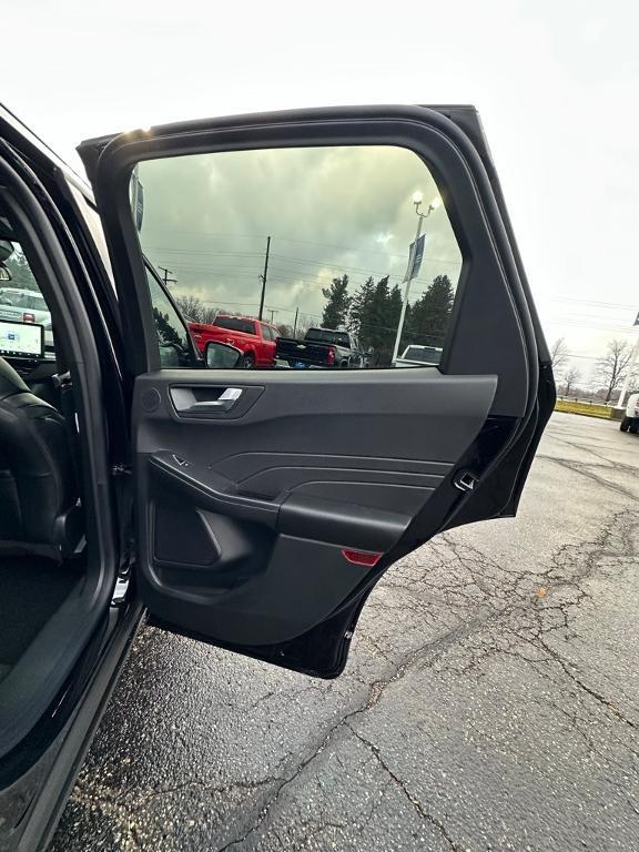 new 2025 Ford Escape car, priced at $40,255