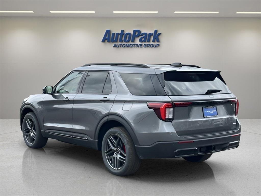 new 2025 Ford Explorer car, priced at $52,460