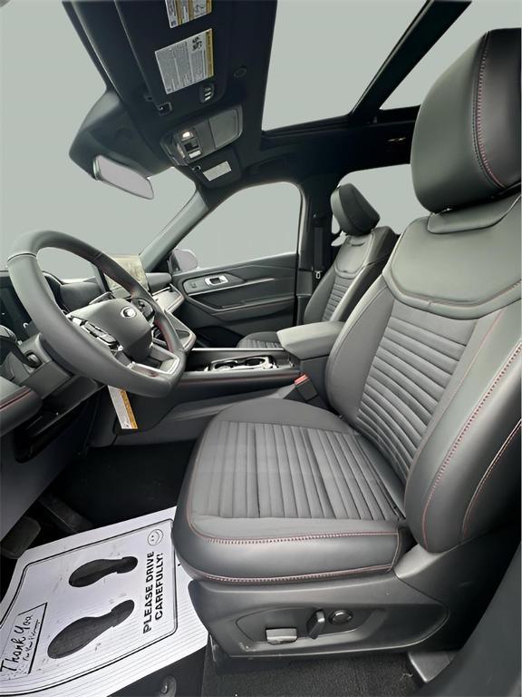 new 2025 Ford Explorer car, priced at $52,460