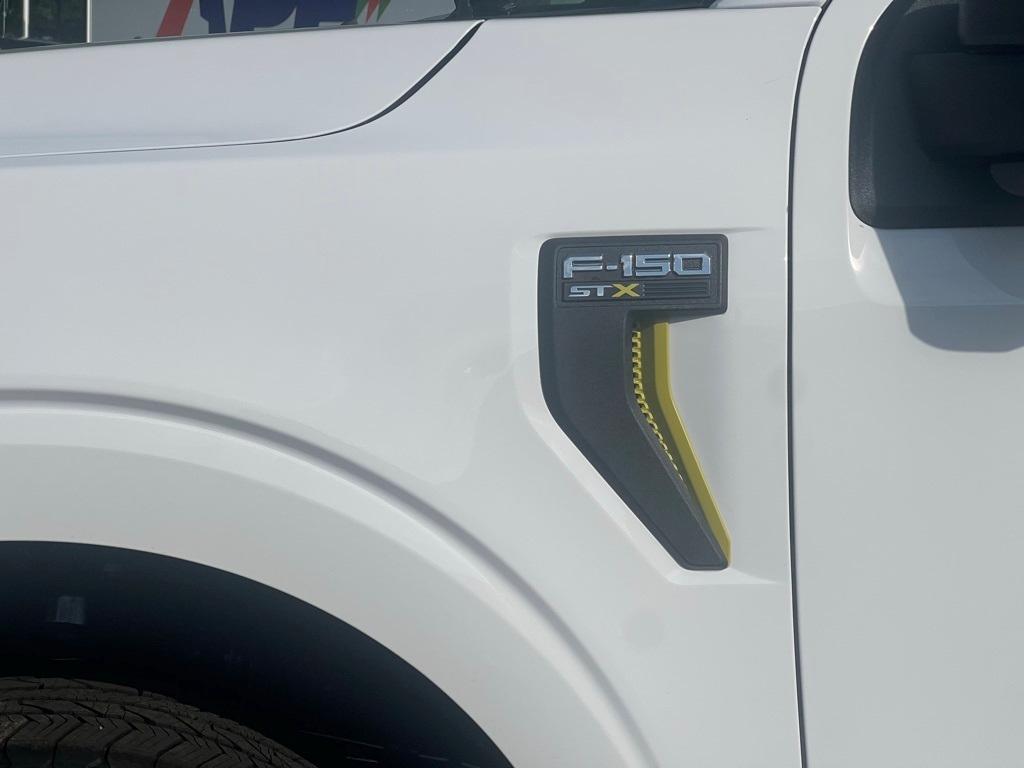 new 2025 Ford F-150 car, priced at $51,960
