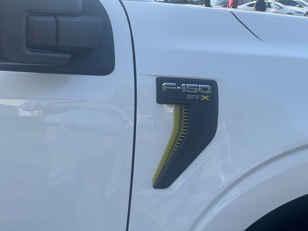 new 2025 Ford F-150 car, priced at $51,960