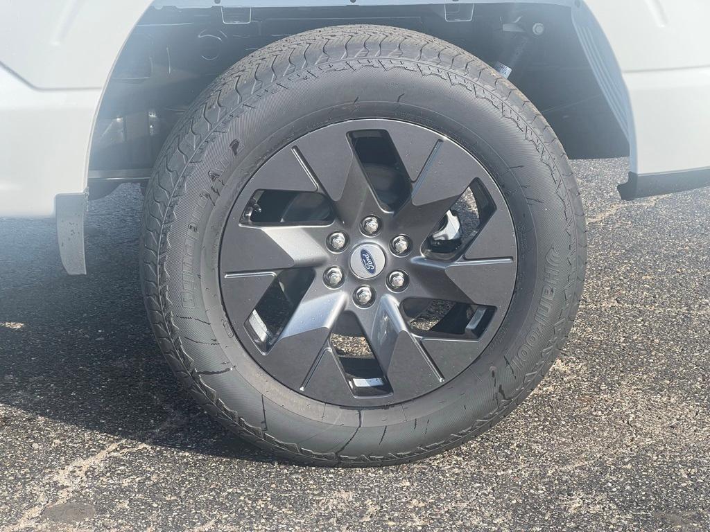 new 2025 Ford F-150 car, priced at $51,960