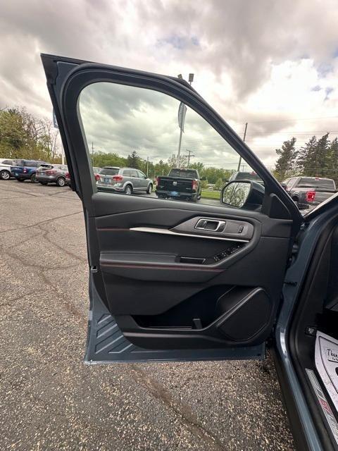 new 2025 Ford Explorer car, priced at $50,780