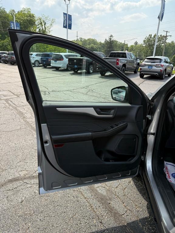 used 2022 Ford Escape car, priced at $22,995