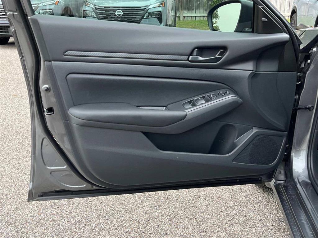 new 2025 Nissan Altima car, priced at $26,592
