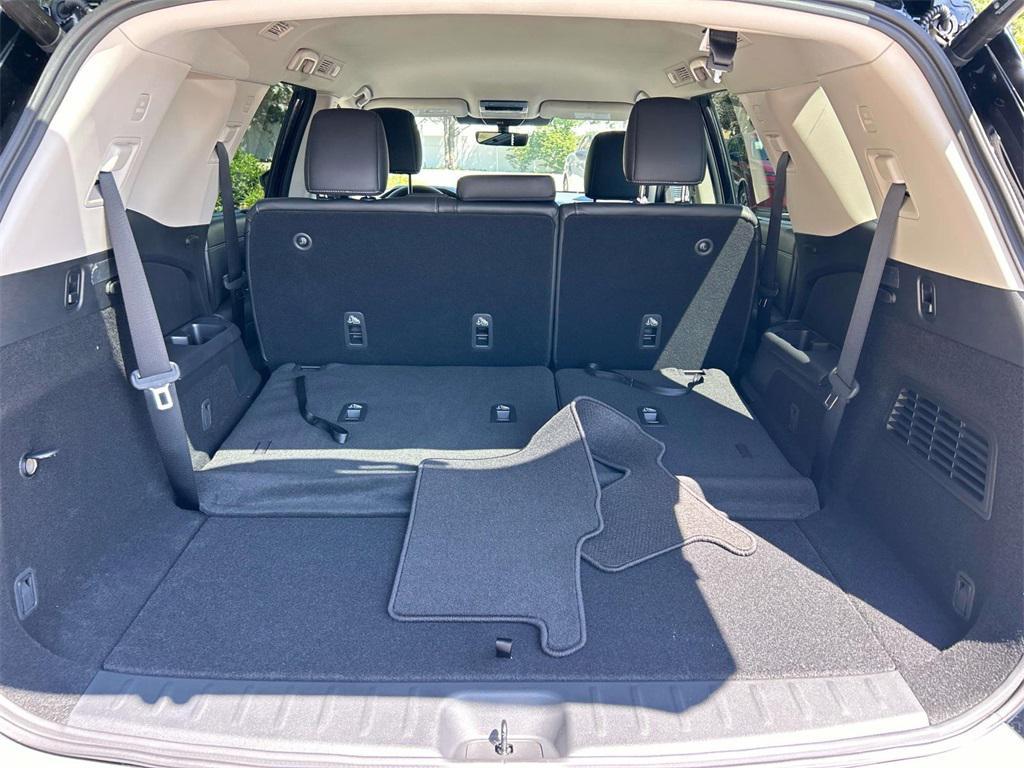 new 2025 Nissan Pathfinder car, priced at $33,558