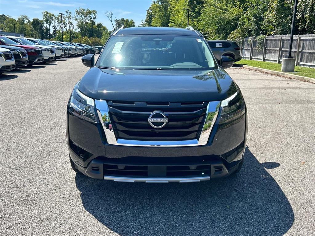 new 2025 Nissan Pathfinder car, priced at $33,558