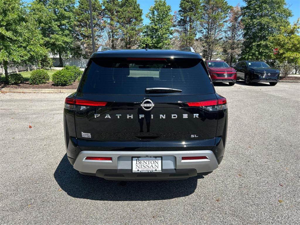 new 2025 Nissan Pathfinder car, priced at $33,558