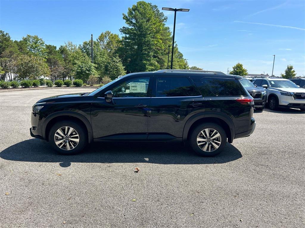new 2025 Nissan Pathfinder car, priced at $33,558