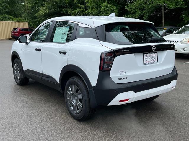 new 2025 Nissan Kicks car, priced at $23,388