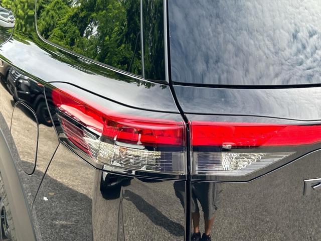 new 2025 Nissan Pathfinder car, priced at $42,557